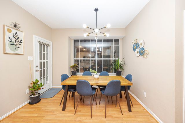 2106 Hunter Place Lane, Arlington, TX 76006