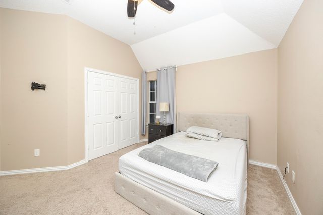 2106 Hunter Place Lane, Arlington, TX 76006