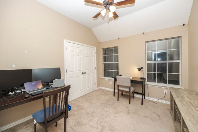 2106 Hunter Place Lane, Arlington, TX 76006