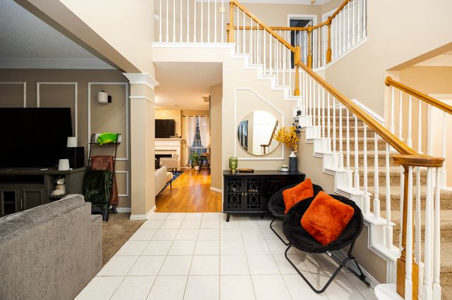 2106 Hunter Place Lane, Arlington, TX 76006