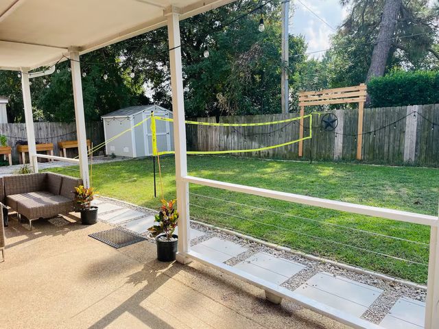 2106 Hunter Place Lane, Arlington, TX 76006