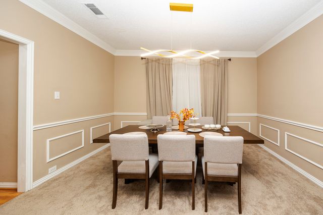 2106 Hunter Place Lane, Arlington, TX 76006