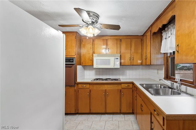 13222 Atwater Avenue NE, Alliance, OH 44601