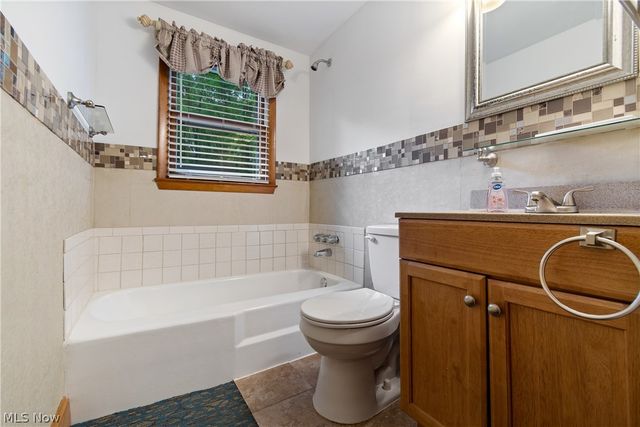 13222 Atwater Avenue NE, Alliance, OH 44601