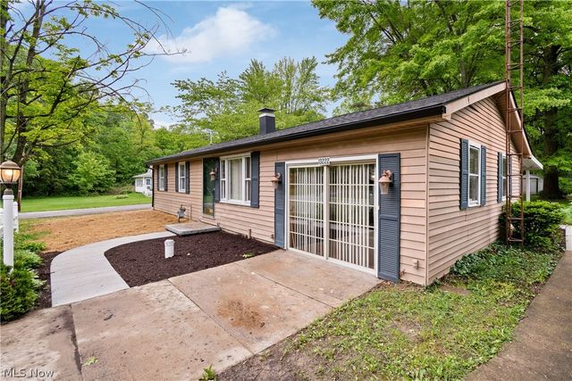 13222 Atwater Avenue NE, Alliance, OH 44601
