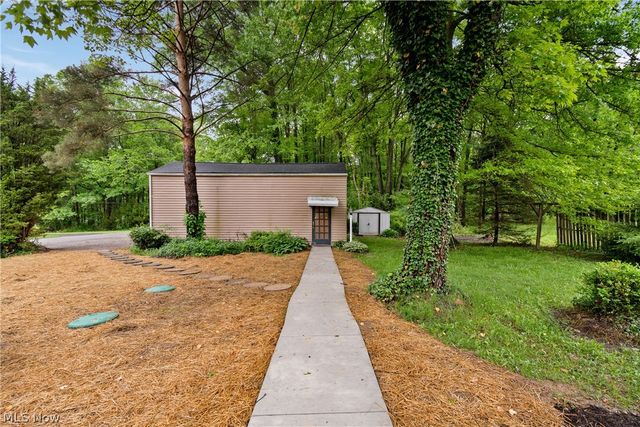 13222 Atwater Avenue NE, Alliance, OH 44601