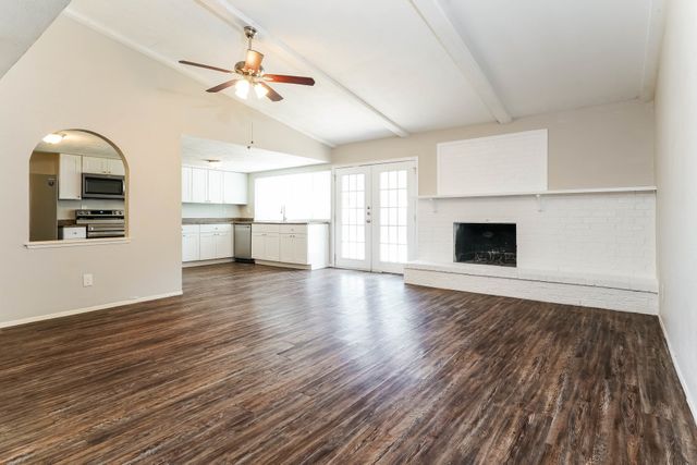 1316 Royal Oak Drive, Desoto, TX 75115