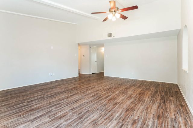 1316 Royal Oak Drive, Desoto, TX 75115