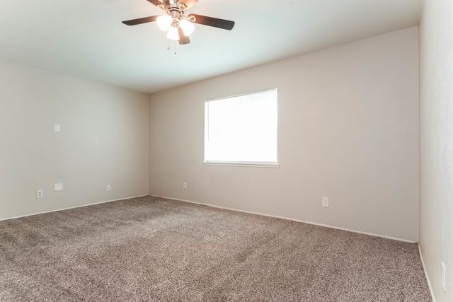 1316 Royal Oak Drive, Desoto, TX 75115