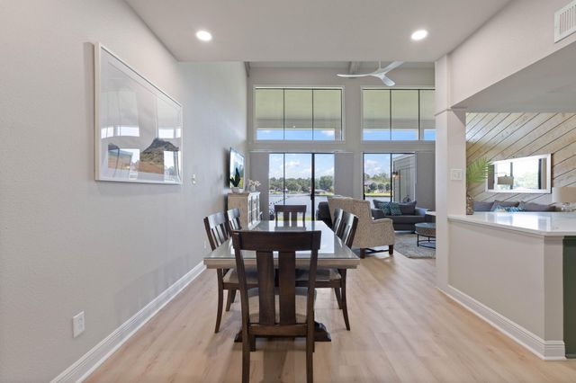 68 April Point S Unit E68 Drive S, Conroe, TX 77356