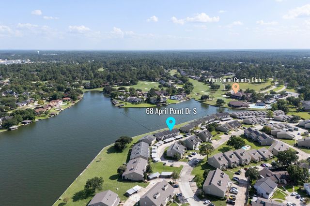 68 April Point S Unit E68 Drive S, Conroe, TX 77356