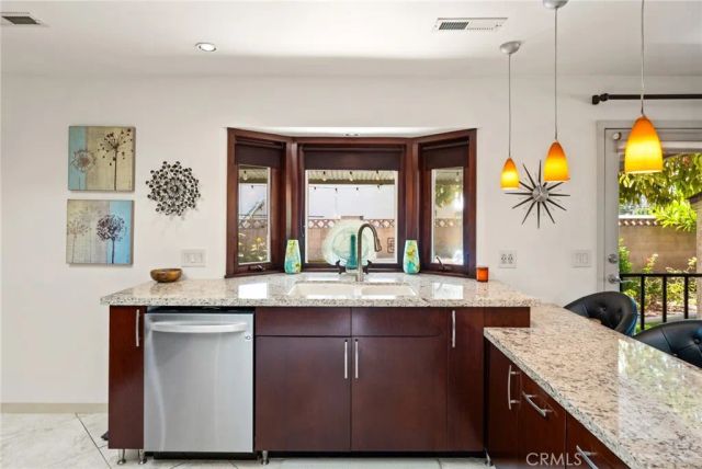 11935 Groveside Avenue, Whittier, CA 90604