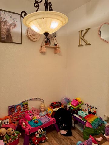 1046 Bowie Street, Denver City, TX 79323