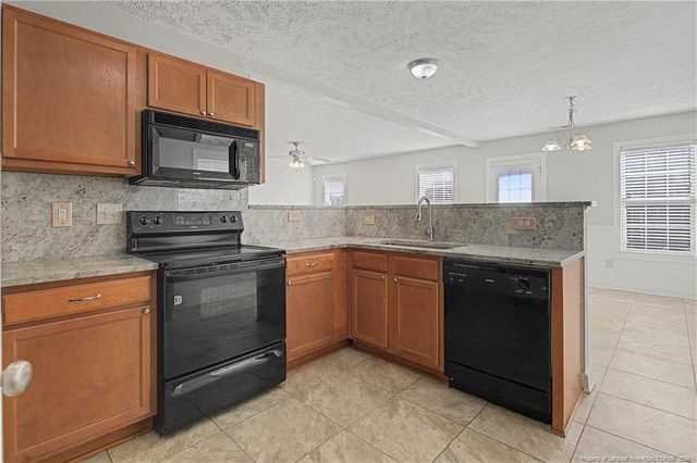 86 Boston Harbor, Cameron, NC 28326