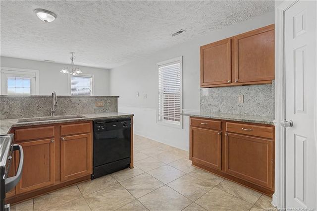 86 Boston Harbor, Cameron, NC 28326