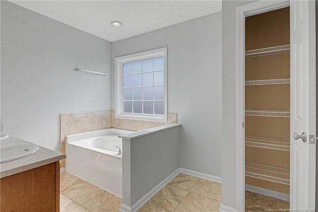 86 Boston Harbor, Cameron, NC 28326