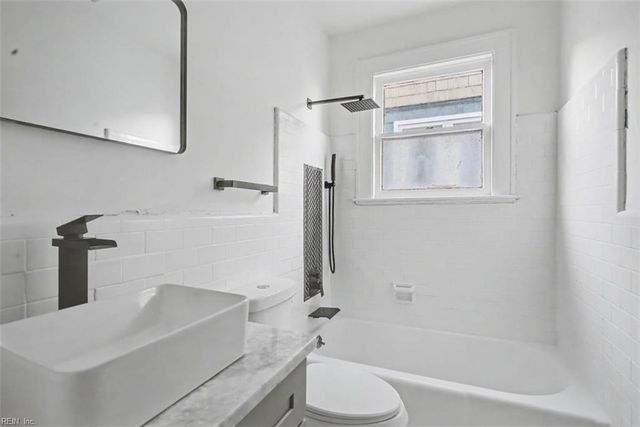 2709 Bayview BLVD, Portsmouth, VA 23703