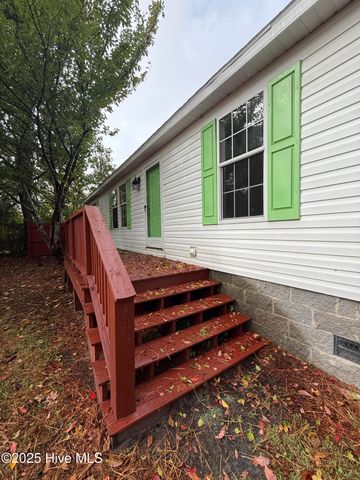 205 Piver Road, Beaufort, NC 28516