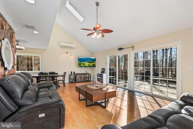 11800 DUKES DR, Bumpass, VA 23024