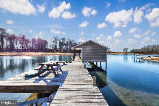 11800 DUKES DR, Bumpass, VA 23024