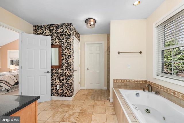 11800 DUKES DR, Bumpass, VA 23024