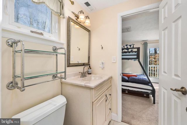 11800 DUKES DR, Bumpass, VA 23024