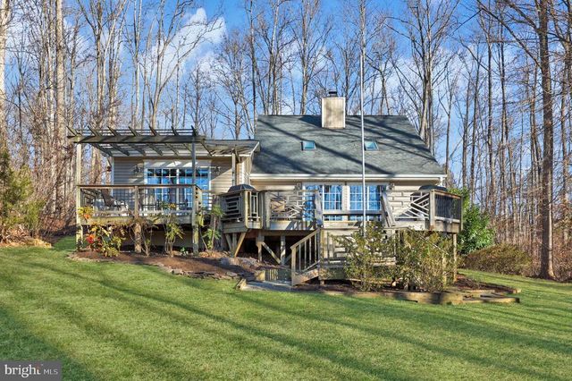 11800 DUKES DR, Bumpass, VA 23024