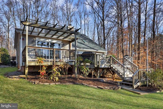 11800 DUKES DR, Bumpass, VA 23024