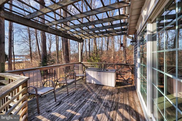 11800 DUKES DR, Bumpass, VA 23024