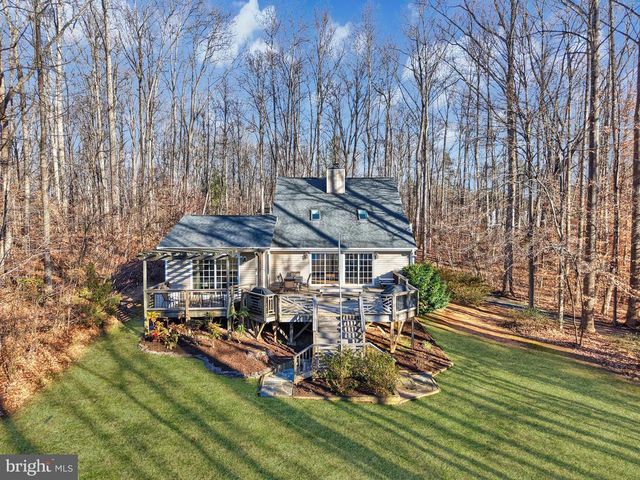 11800 DUKES DR, Bumpass, VA 23024