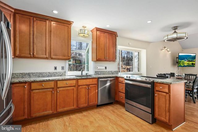 11800 DUKES DR, Bumpass, VA 23024