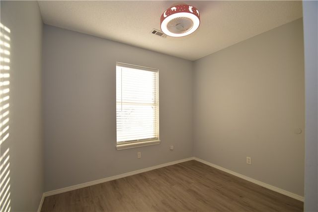 2515 SE 3rd Street, Bentonville, AR 72712