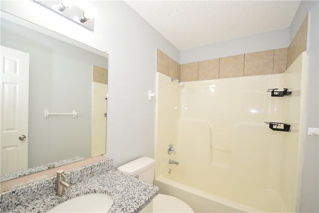 2515 SE 3rd Street, Bentonville, AR 72712