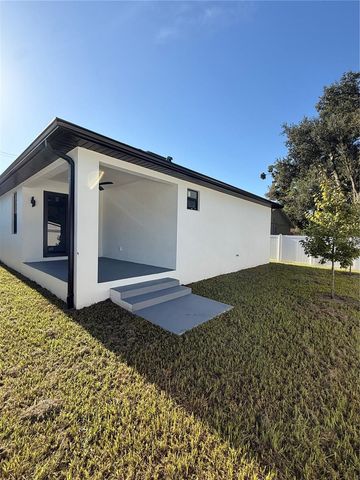 8208 N ELMER STREET, Tampa, FL 33604