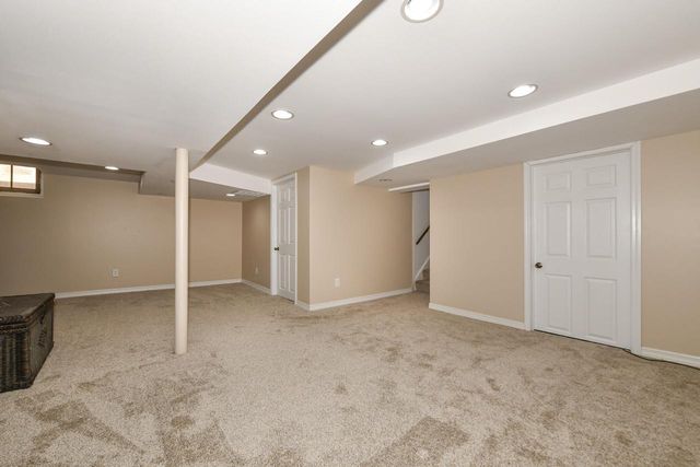 5242 Bay Ridge AVENUE, Whitefish Bay, WI 53217