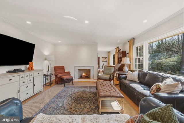 7215 MARINE DR, Alexandria, VA 22307