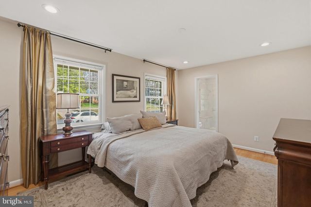 7215 MARINE DR, Alexandria, VA 22307