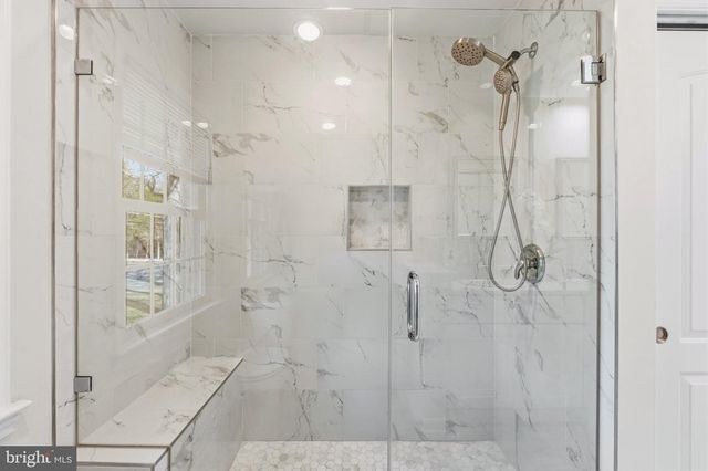 7215 MARINE DR, Alexandria, VA 22307