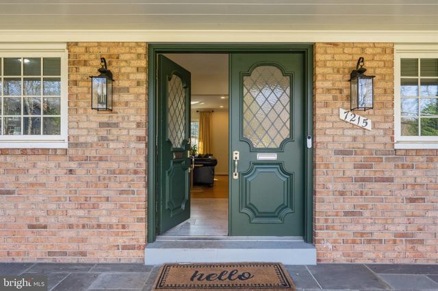 7215 MARINE DR, Alexandria, VA 22307