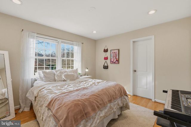 7215 MARINE DR, Alexandria, VA 22307