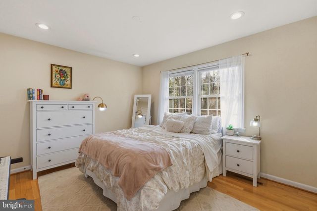 7215 MARINE DR, Alexandria, VA 22307