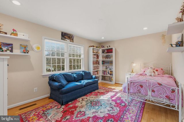 7215 MARINE DR, Alexandria, VA 22307