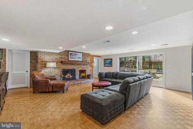 7215 MARINE DR, Alexandria, VA 22307