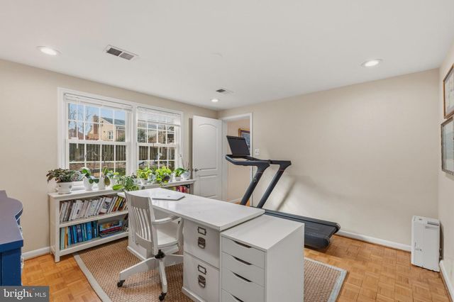 7215 MARINE DR, Alexandria, VA 22307