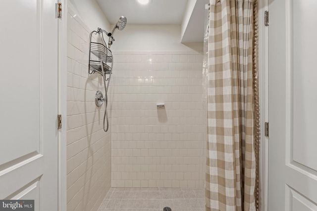 7215 MARINE DR, Alexandria, VA 22307