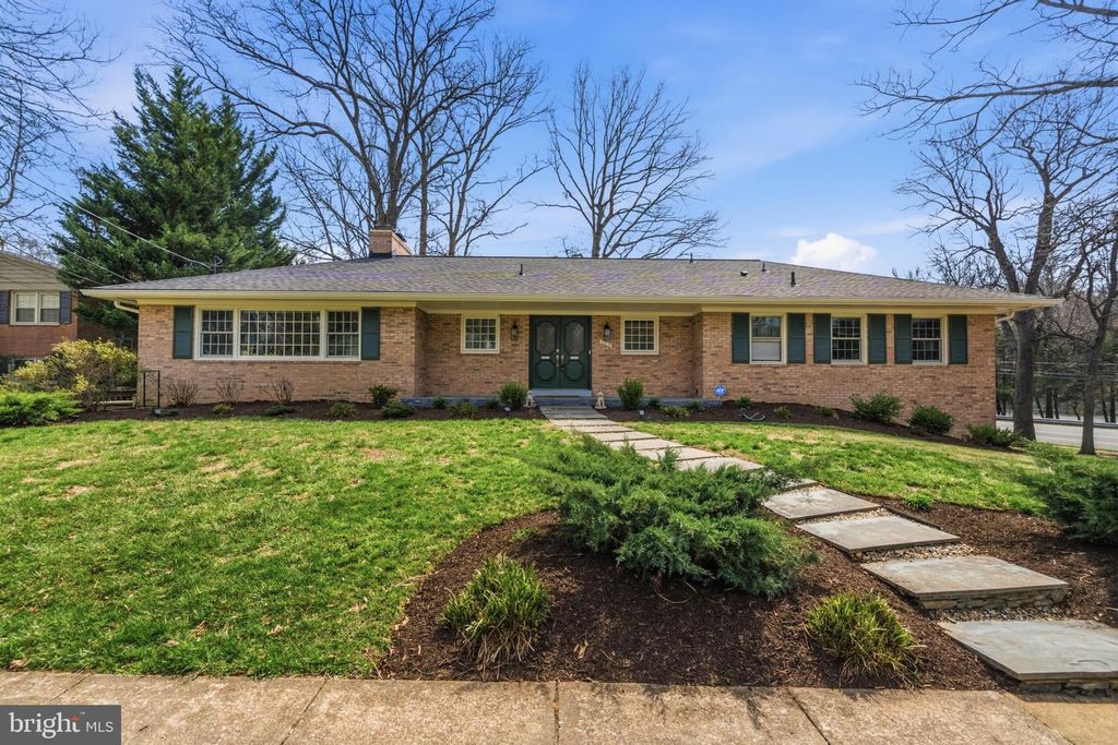 7215 MARINE DR, Alexandria, VA 22307