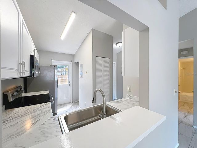 12136 SAND PEBBLE WAY, Orlando, FL 32824