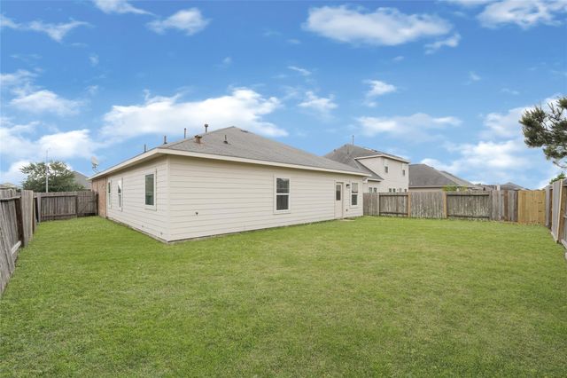828 Grassy Knoll Trail, La Marque, TX 77568