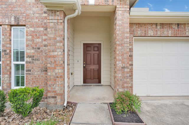 828 Grassy Knoll Trail, La Marque, TX 77568