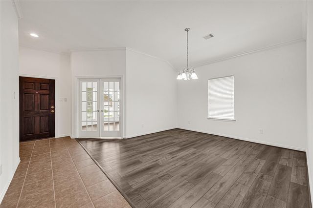 828 Grassy Knoll Trail, La Marque, TX 77568